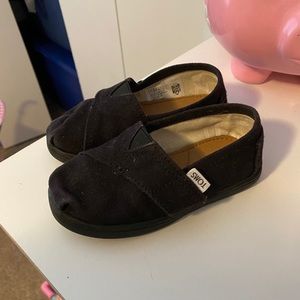 Toddler toms
